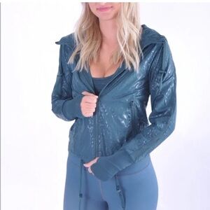 ZYIA Active Teal Green Leopard Hooded Windbreaker Sz M